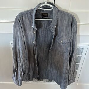 JACHS. Men’s, jean patterned button down. Classic fit.